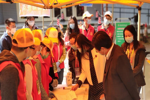 六合彩结果
领导查看返校工作材料1.jpg