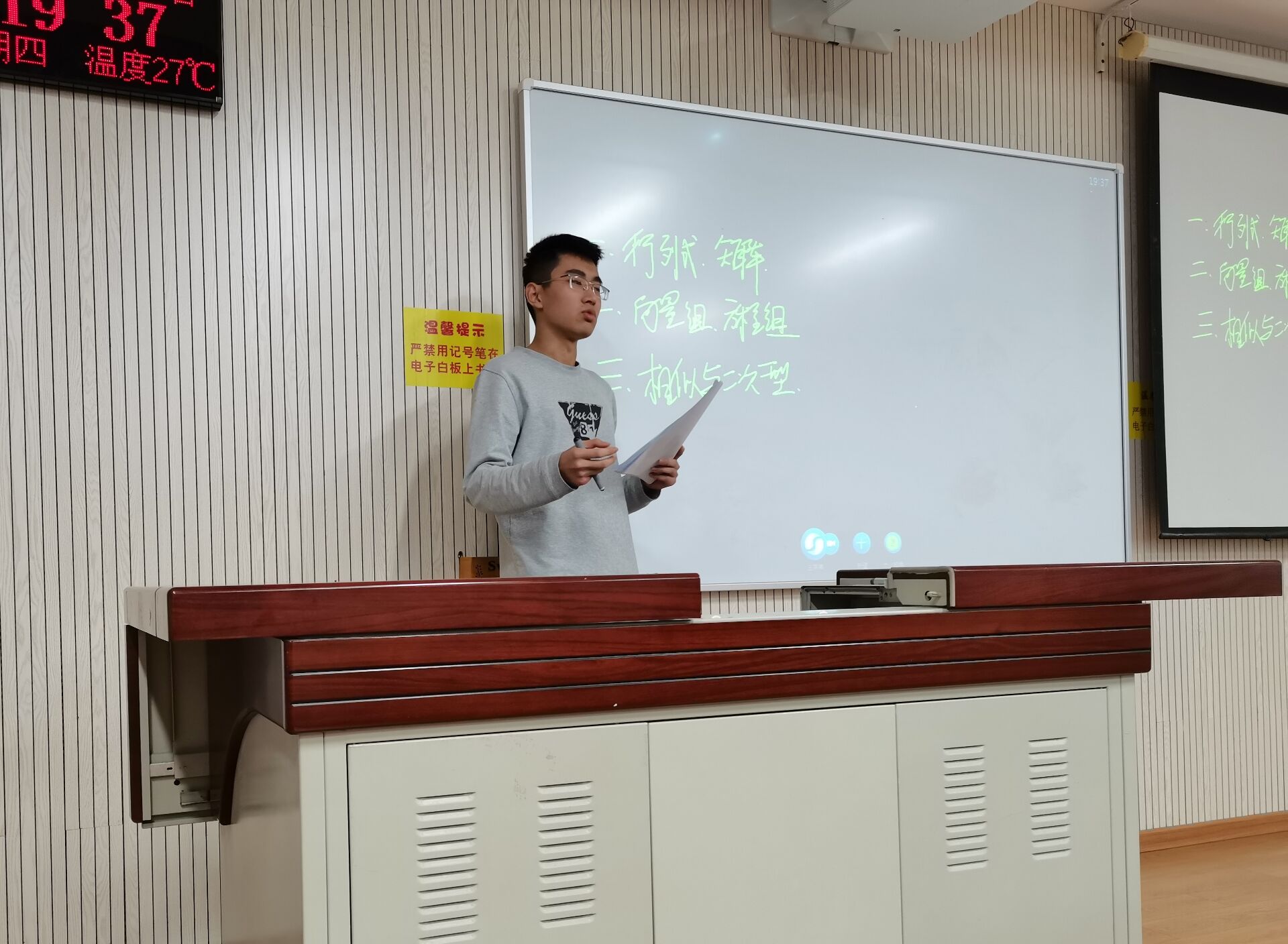 977606c8221d48b292aa4c0588bedd1d.jpg 977606c8221d48b292aa4c0588bedd1d.jpg